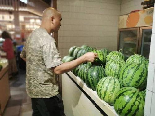 吃瓜顶胯,揭秘网络热词背后的潮流文化现象